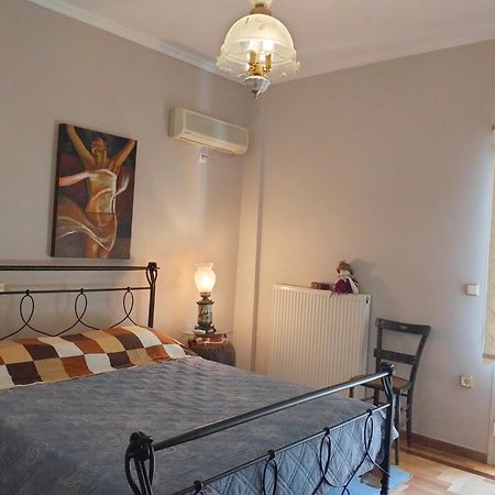 The Nearest Apt To The Airport Artemida  Luaran gambar