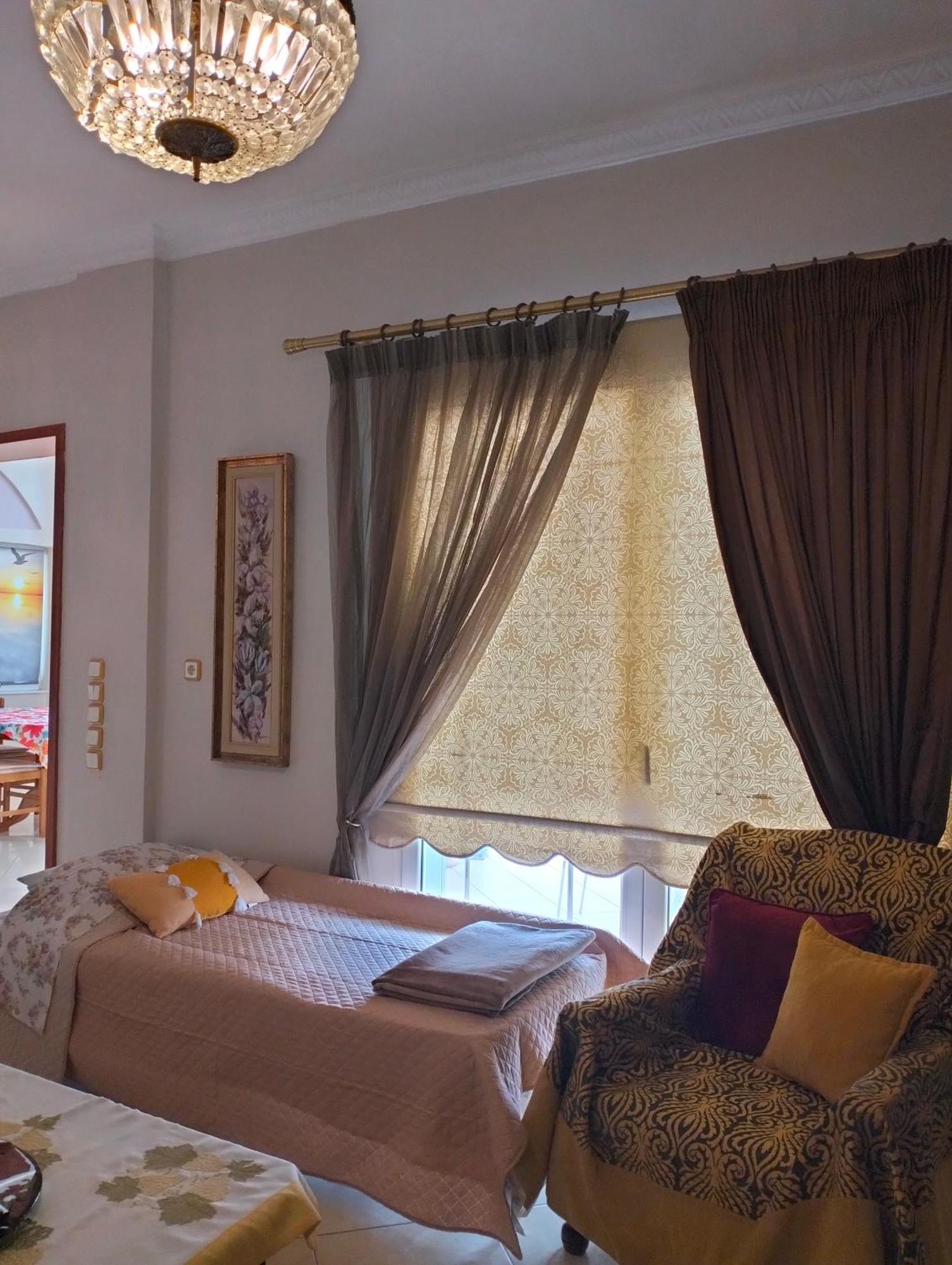 The Nearest Apt To The Airport Artemida  Bilik gambar